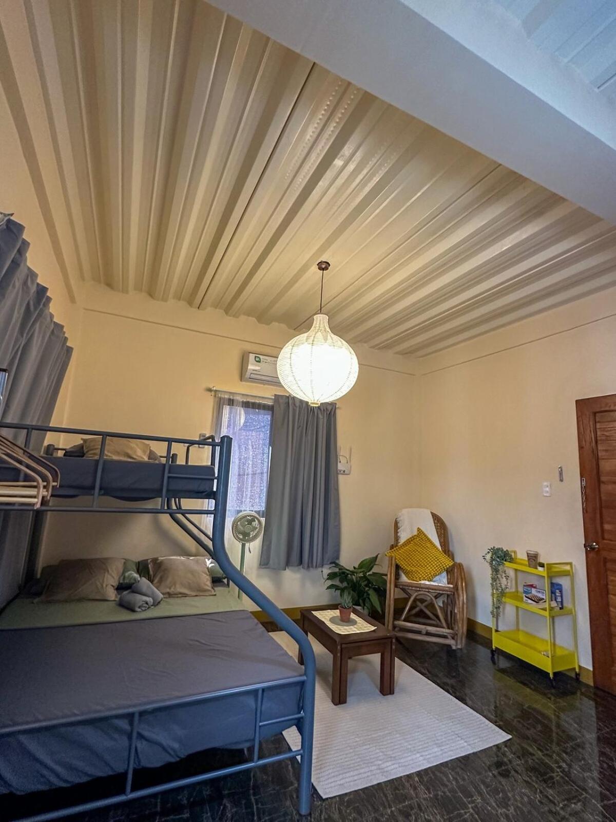 Stylish Studio Near Kabsat Surf Spots Urbiztondo San Juan Lu Apartment Luaran gambar